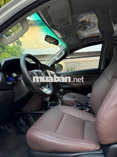 Toyota Fortuner 2017 2.4G 4x2 - 90000 km