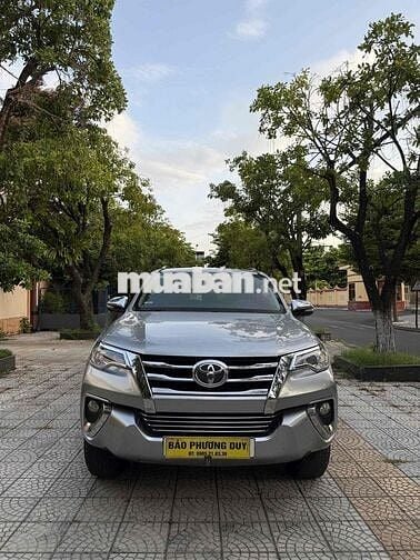 Toyota Fortuner 2017 2.4G 4x2 - 90000 km