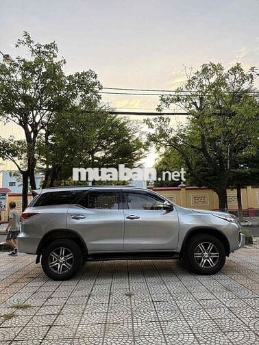 Toyota Fortuner 2017 2.4G 4x2 - 90000 km