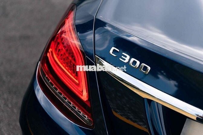 Mercedes C300 AMG 2021 Trả trước 199tr Xanh - Nâu