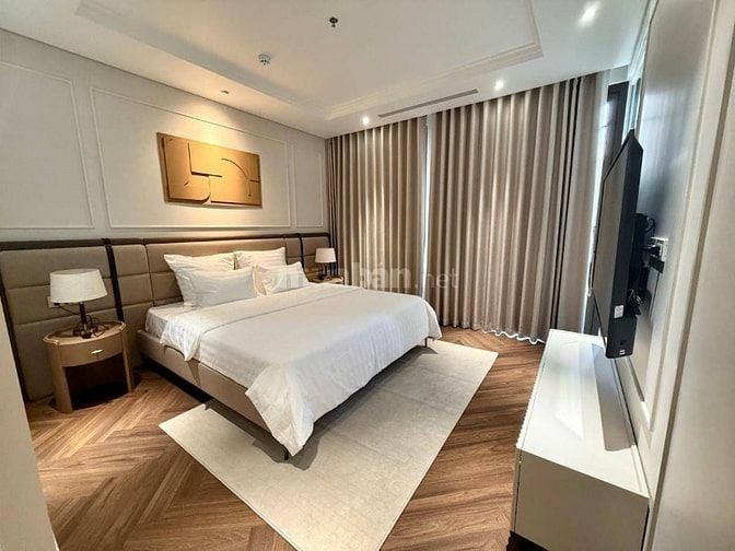 Nhà Đẹp Mặt Phố Kinh Doanh Phố Huế, Hoàn Kiếm 300m, 10 tầng, 700 tỷ