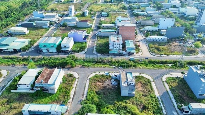 BÁN GẤP ĐẤT NỀN 100% THỔ CƯ SỔ HỒNG RIÊNG XÂY TỰ DO GIÁ CHỦ ĐẦU TƯ