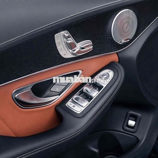 Mercedes C300 AMG 2021 Trả trước 199tr Xanh - Nâu