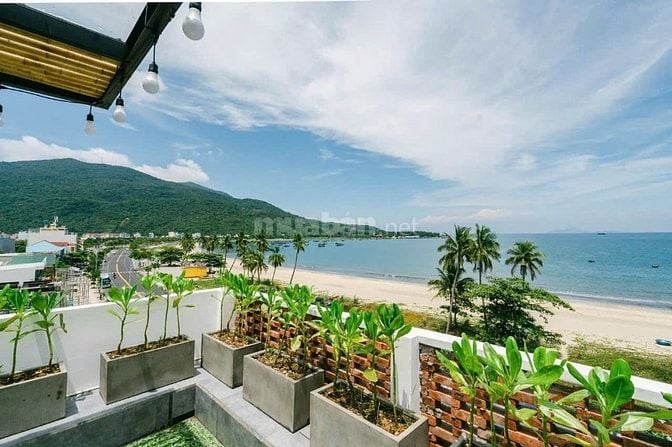 Bán Villa 4 tầng - 3 mặt tiền 143m2 đường Hoàng Sa, Sơn Trà, Đà Nẵng