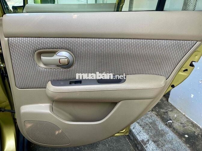 Nissan Tiida 2006 - 125000 km