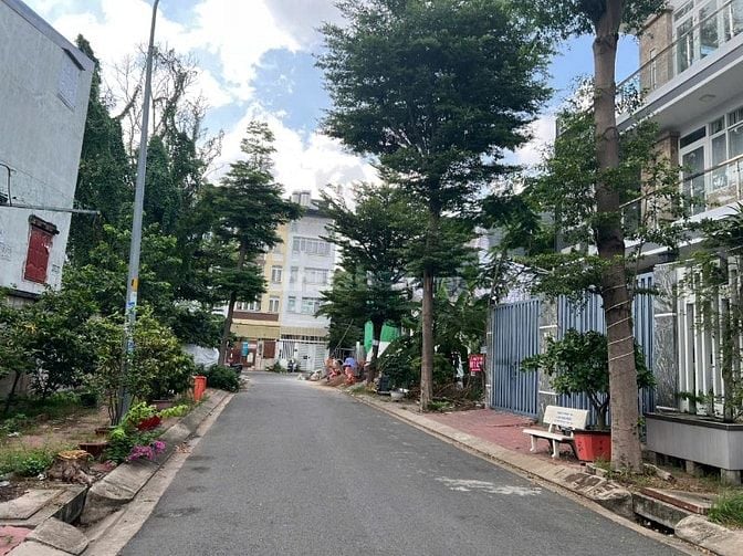 Bán đất biệt thự 10x20 KDC Kim Sơn P. Tân Phong Q7