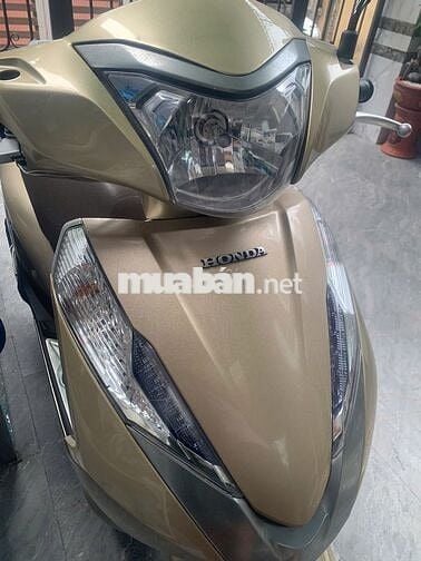 Honda Lead zin nguyên bản !