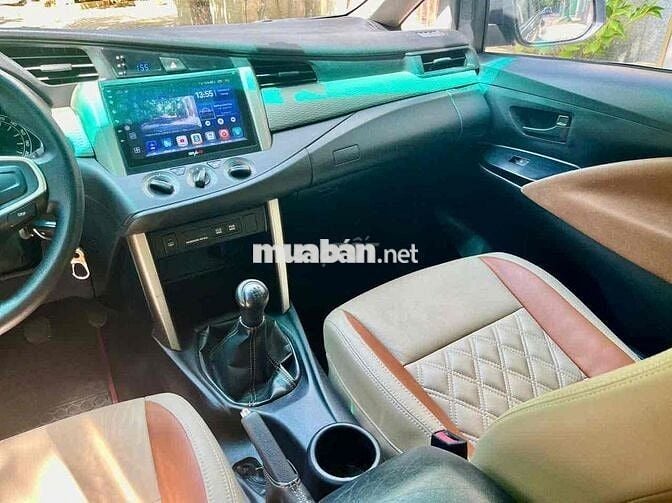 Bán xe Toyota Innova 2016 2.0E