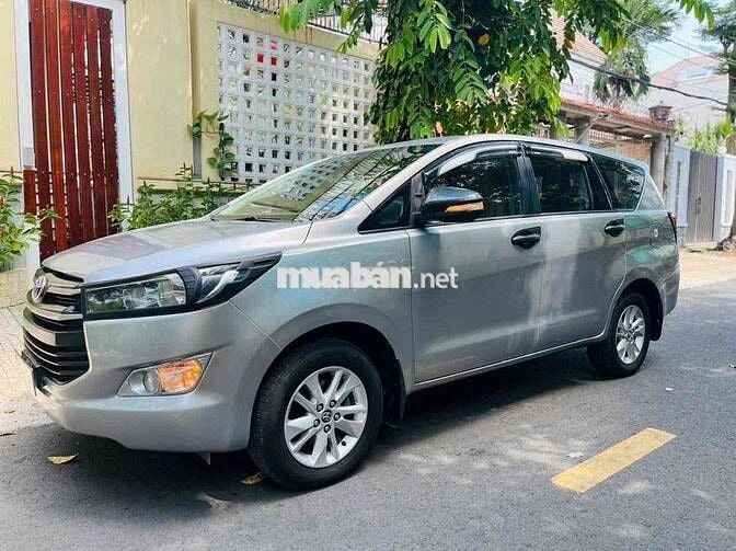 Bán xe Toyota Innova 2016 2.0E
