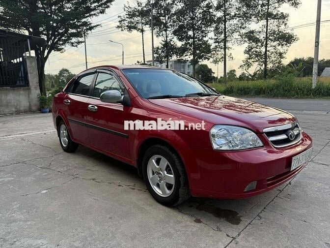 Daewoo Lacetti 2009 SE / chạy cực kì đầm chắc .