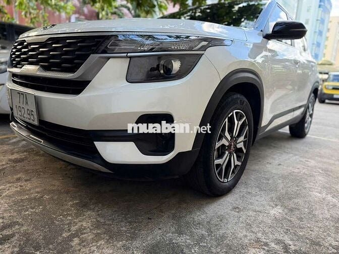 2020 1.6L Premium  - 61000 km