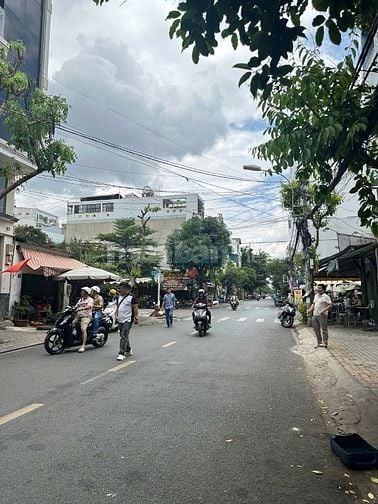 Bán nhà MT đường số 79 Tân Quy quận 7 (8x18m) cách Lotte mart 200m
