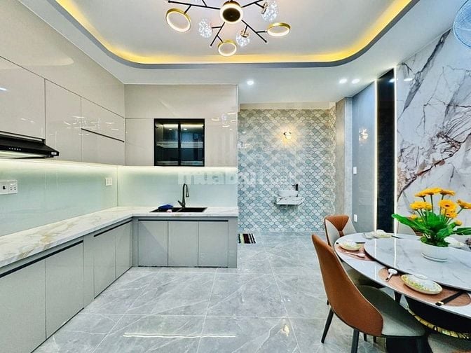 Nhà Nguyễn Công Hoan, P7, Phú Nhuận - Hẻm 5m - Chỉ 6,8 Tỳ/ 62,3m2
