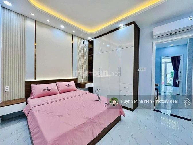 Chú Tư về quê bán nhà Lê Văn Sỹ Tân Bình Giá 3.4 Tỷ DT 54m2 SHR