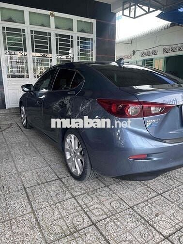 Mazda 3 2016 1.5 AT Sedan - 96000 km
