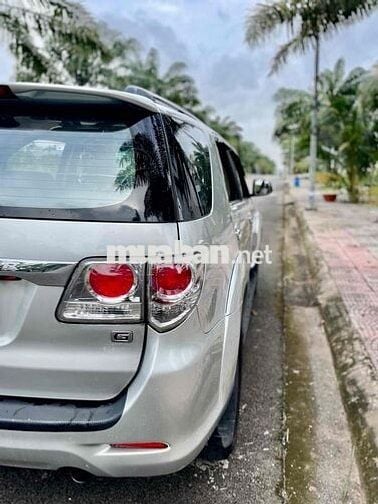 Toyota Fortuner 2012 2.5G 4x2 - 160000 km