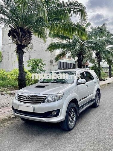 Toyota Fortuner 2012 2.5G 4x2 - 160000 km