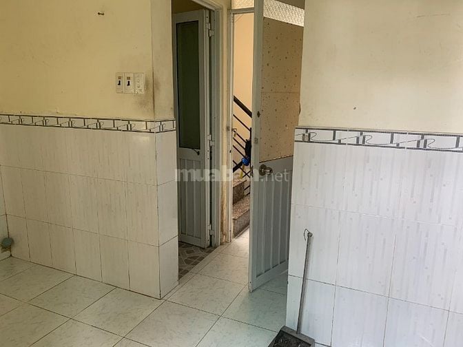 Phòng trọ gần chợ Cây Thị, WC riêng, giờ tự do