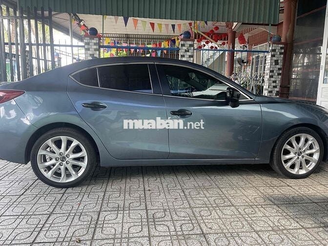 Mazda 3 2016 1.5 AT Sedan - 96000 km