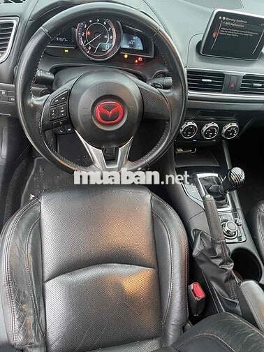 Mazda 3 2016 1.5 AT Sedan - 96000 km