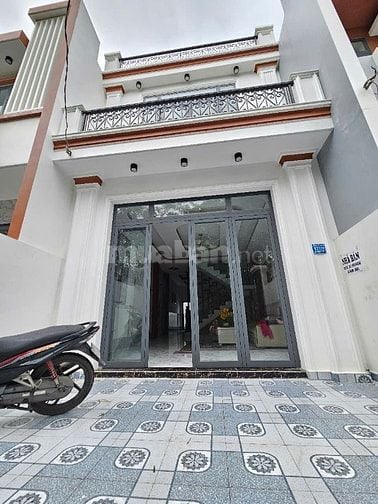 Bán nhà mới 1tỷ650 triệu sổ hồng riêng