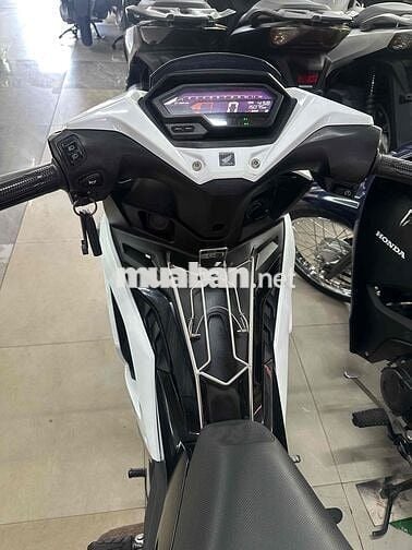 📌📣 Winner V3 trắng quá đẹp chính chủ. Hỗ trợ góp