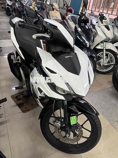 📌📣 Winner V3 trắng quá đẹp chính chủ. Hỗ trợ góp
