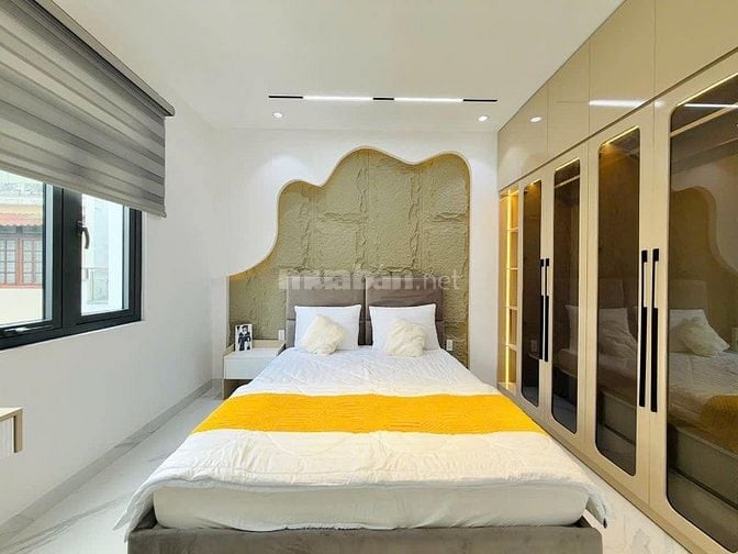 Nhà 3 Tầng đường Trần Quốc Thảo, Q3- Chỉ 3 Tỷ 3/ 60m2- Sổ Hồng Riêng