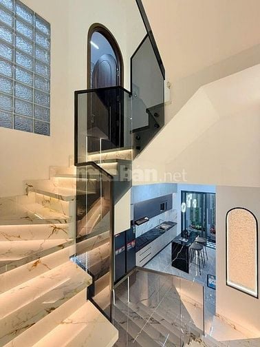 Nhà 3 Tầng đường Trần Quốc Thảo, Q3- Chỉ 3 Tỷ 3/ 60m2- Sổ Hồng Riêng