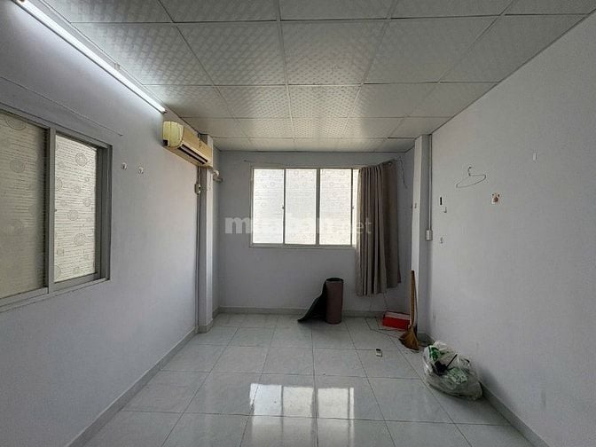 Cho thuê nhà nguyên căn, hẻm đường Phạm Hùng, vị trí Quận 5