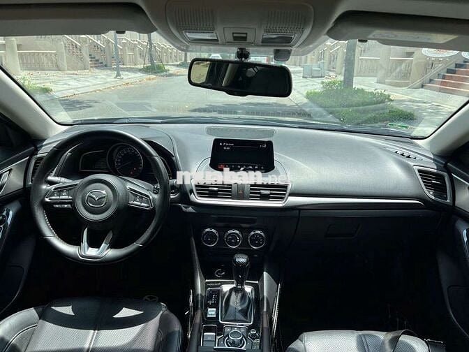 Mazda3 cọp 2018 1.5 AT Sedan - 32000 km