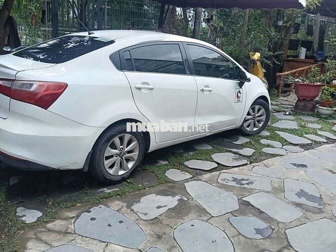 Kia Rio 1.4 MT Sedan 2016- 190000 km