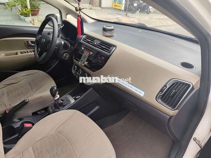 Kia Rio 1.4 MT Sedan 2016- 190000 km