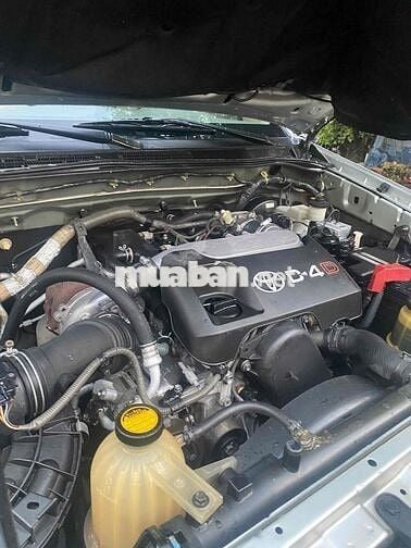 Toyota Fortuner 2009 2.7V - 233000 km