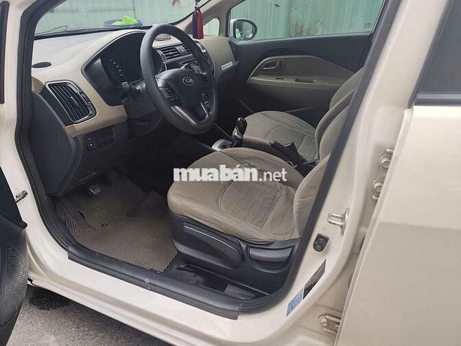 Kia Rio 1.4 MT Sedan 2016- 190000 km