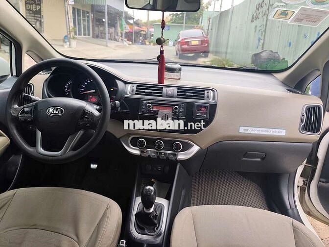 Kia Rio 1.4 MT Sedan 2016- 190000 km