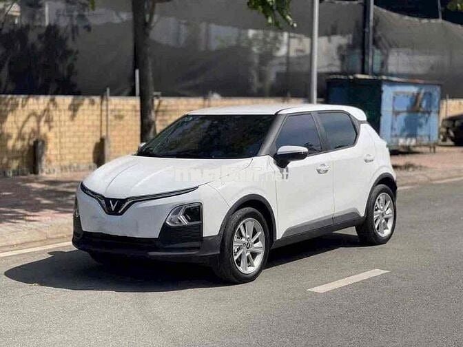 VinFast VF5 Plus 107 triệu nhận xe