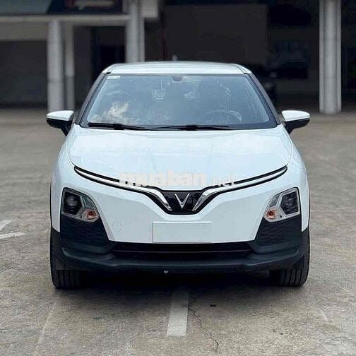 VinFast VF5 Plus 107 triệu nhận xe
