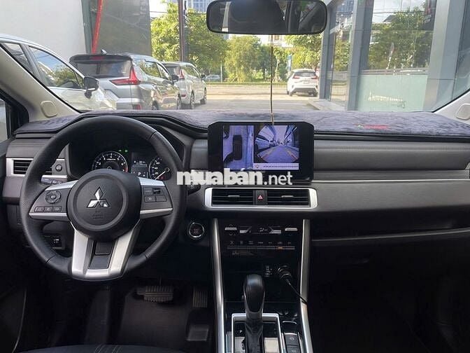 Mitsubishi Xpander 2024 Premium 1.5 AT - 20000 km