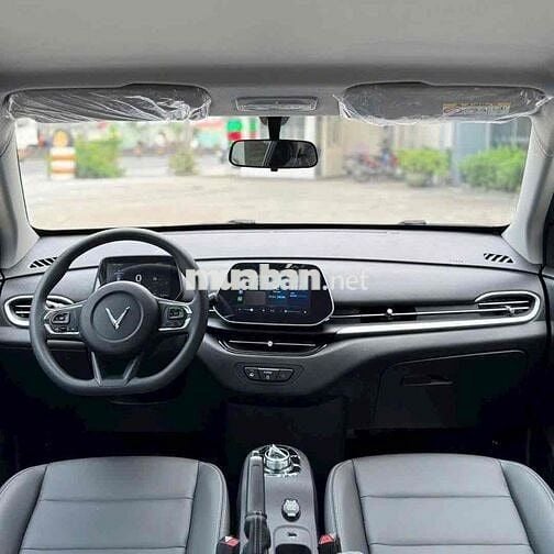 VinFast VF5 Plus 107 triệu nhận xe