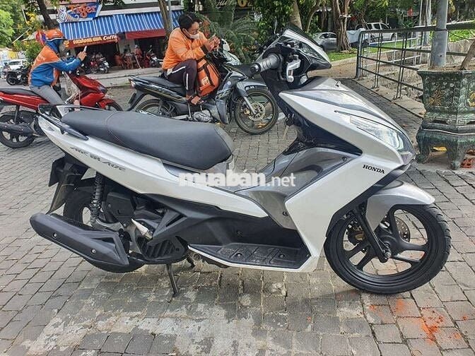 xe ab trắng xám đk 2015 chính chủ