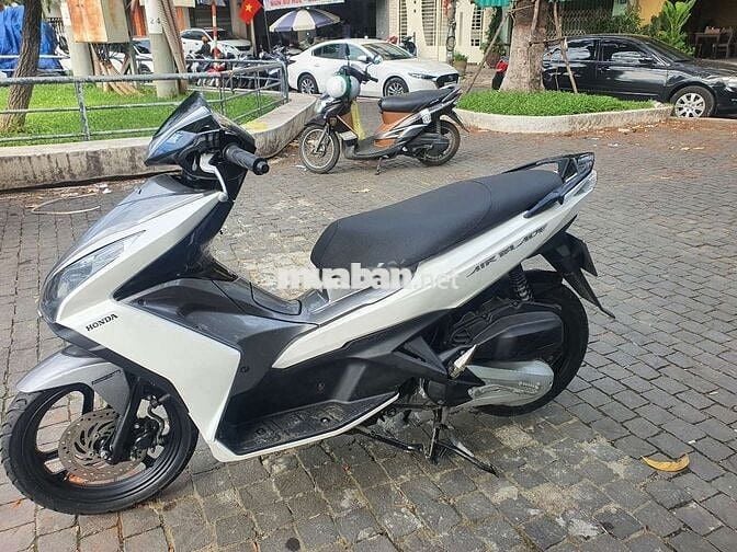 xe ab trắng xám đk 2015 chính chủ