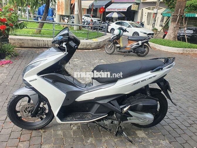 xe ab trắng xám đk 2015 chính chủ
