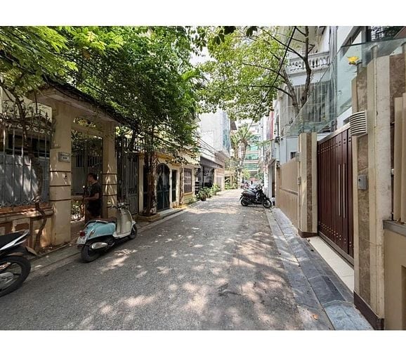 Láng Hạ, Gia đình vào Nam bán nhà sổ to, mặt tiền rộng, đẳng cấp 