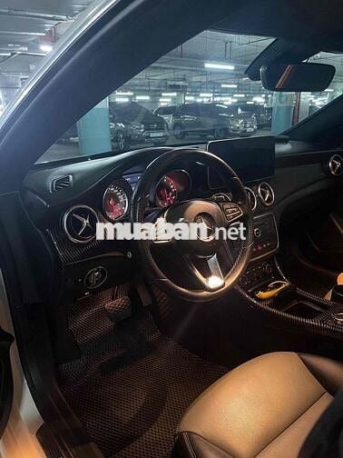 Mercedes Benz  CLA 200 mode 2016