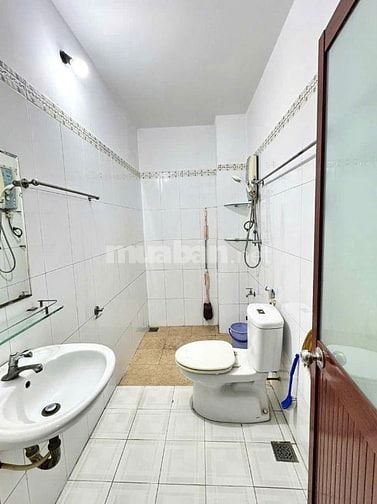 Nhà giá mềm nhất Nguyễn Đình Chiểu, Q3, 5 tỷ 960, HXH 6m, SHR.