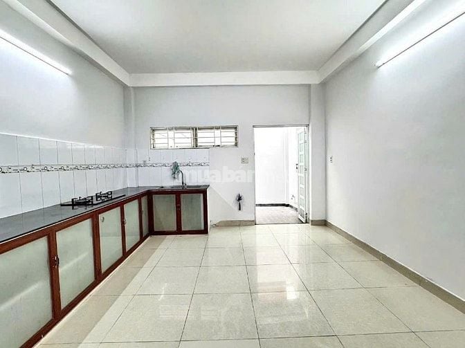 Nhà giá mềm nhất Nguyễn Đình Chiểu, Q3, 5 tỷ 960, HXH 6m, SHR.