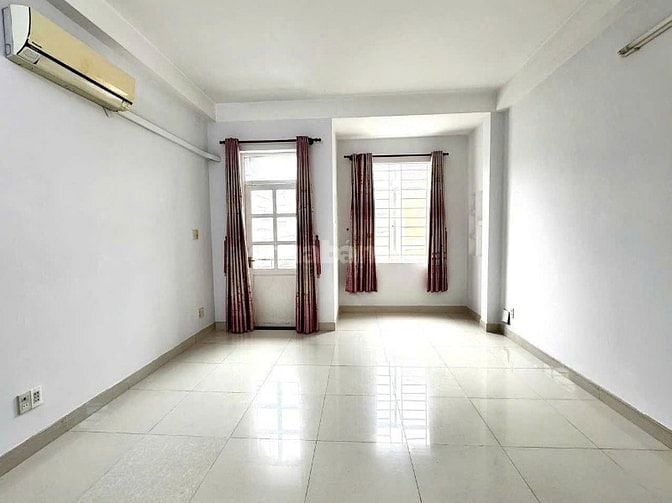 Nhà giá mềm nhất Nguyễn Đình Chiểu, Q3, 5 tỷ 960, HXH 6m, SHR.
