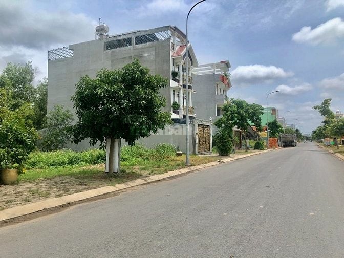 Chính chủ bán cặp 160m2 Thổ Cư Đường Nhựa Sổ Riêng Tiện Kinh Doanh 