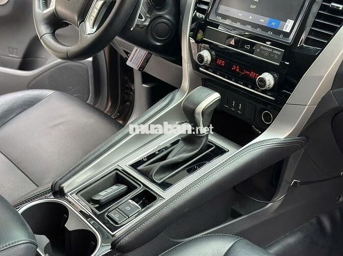 Mitsubishi Pajero Sport dky 2023 xe đẹp